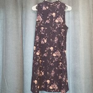 Juniors Dress, floral design! Worn ONCE!